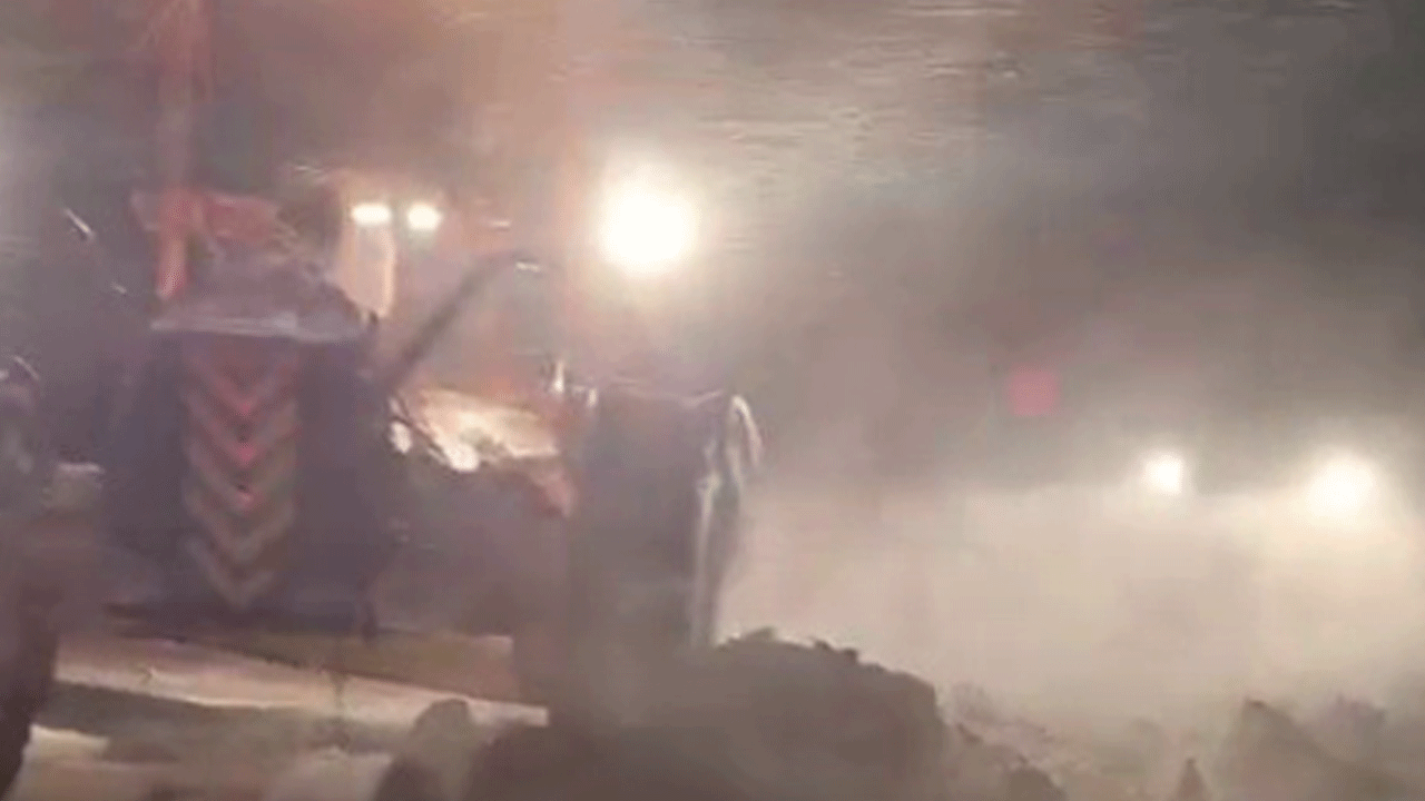 Kar ve tipi nedeniyle mahsur kaldılar!