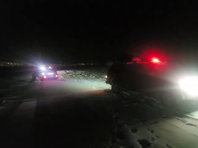Kar ve tipide mahsur kalan araçlar macera offroad ekibi kurtardı 
