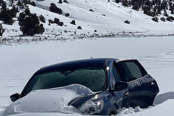 Kar yağışı ABD'yi esir aldı | 81 yaşındaki yaşlı adam günlerce orada yardım bekledi!