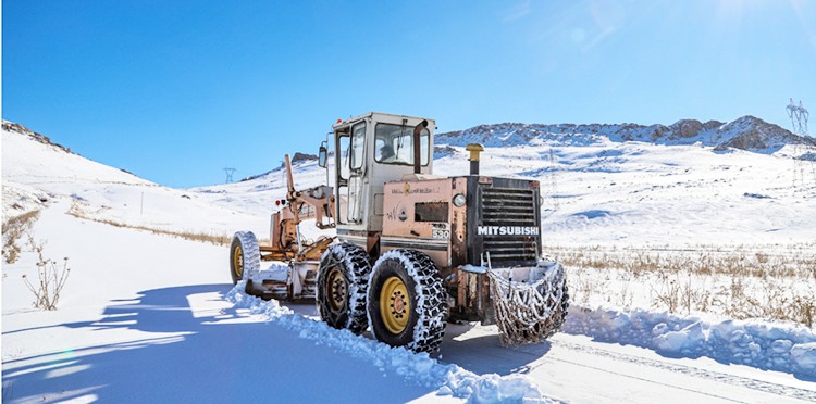 Kar yağışı etkili oluyor: 138 yerleşim yerinin yolu kapandı