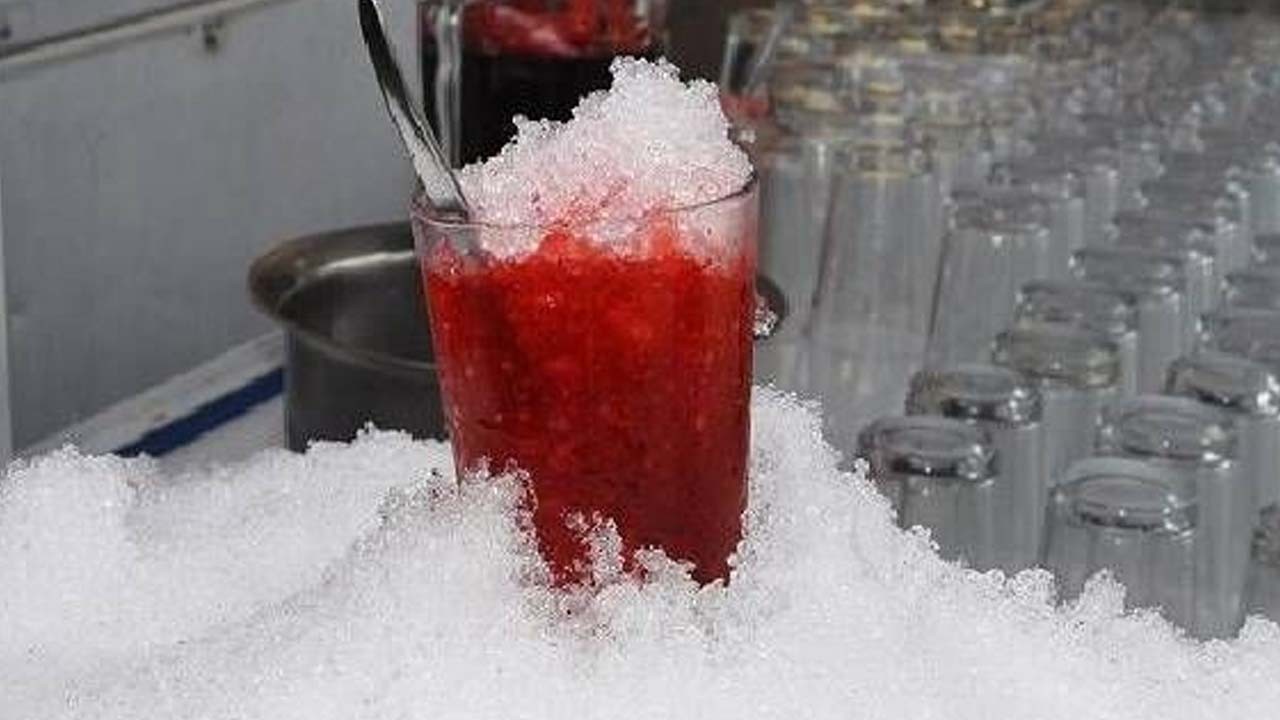 Kar yeme tehlikesi: Bir kötü haber daha, zararları dudak uçuklattı!