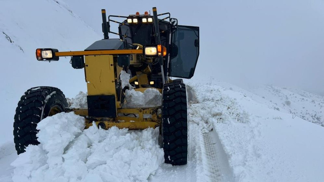 Kar yolları kapatmıştı! O ilimizde 31 köy yolu ulaşıma açılıyor