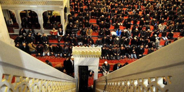 Diyanet'den 'Kara Cuma' hamlesi