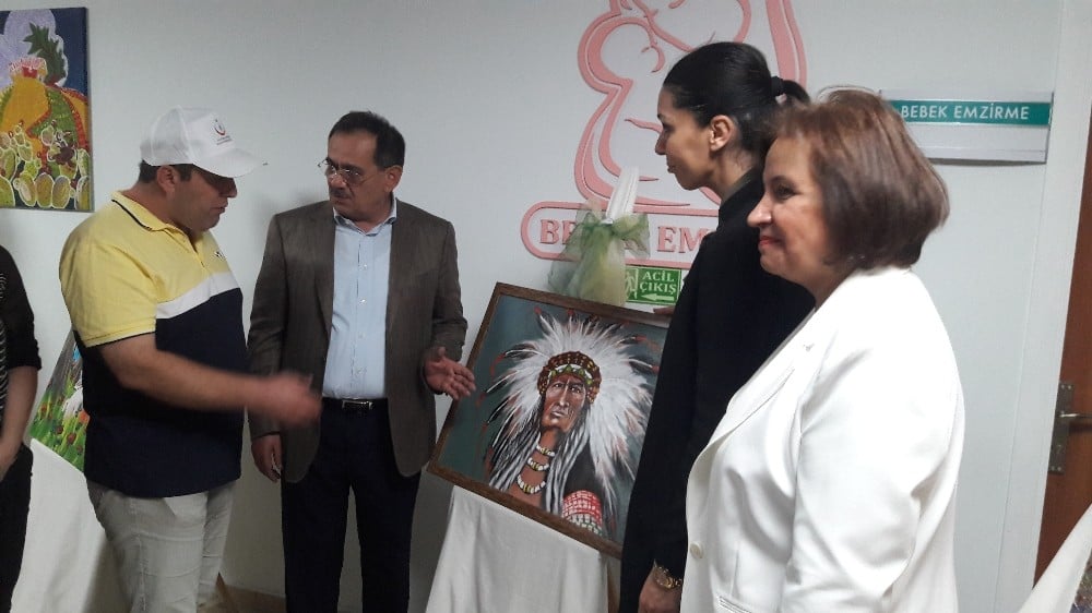 Karaaslan atıkları doğaya geri kazandıran sergiyi açtı 