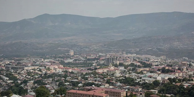 Karabağ'da ateşkese rağmen iki ayrı patlama sesi