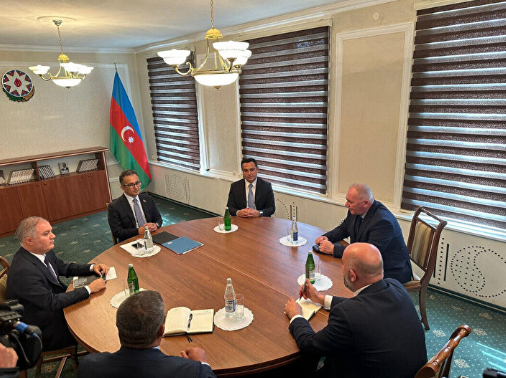 Karabağ’daki Ermeni halkın temsilcileri yeniden entegrasyon konularını görüşmek üzere Azerbaycan'a geldi