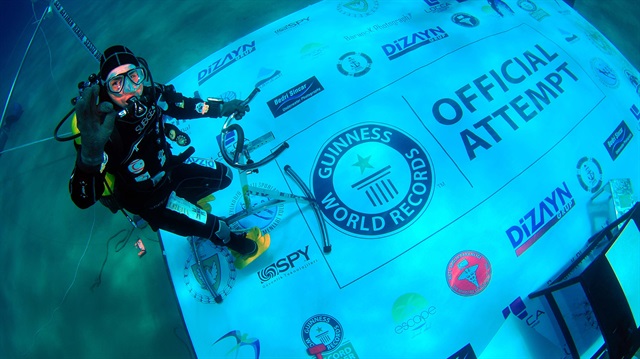 Karabay 6 gün su altında yaşayacak