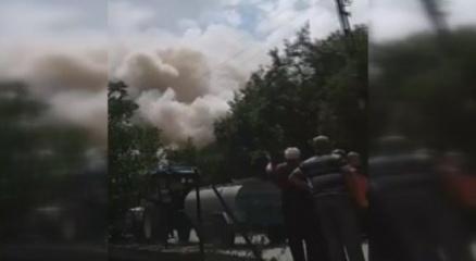 Karabük’de iki katlı ev çıkan yangında küle döndü