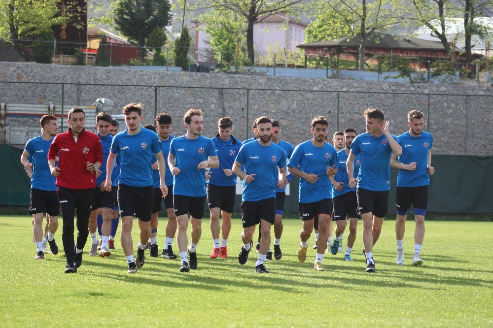 Karabükspor’da İstanbulspor maçı hazırlıkları başladı 