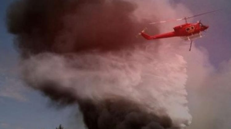 Karabük'te ev yangınına helikopterli müdahale