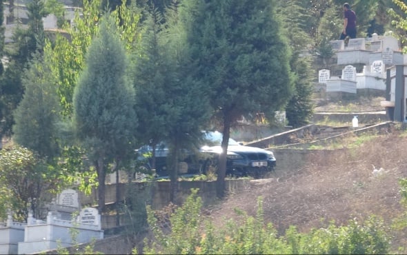 Karabük'te hırsızlık şüphelileri otomobili mezarlıkta bırakıp kaçtı!