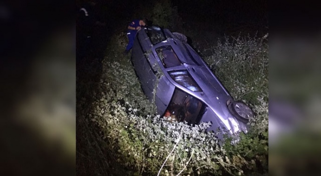 Karabük'te otomobil şarampole yuvarlandı: 5 kişi yaralandı