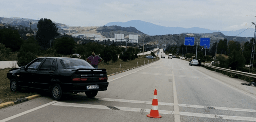 Karabük'te otomobille çarpışan aracın ehliyetsiz sürücüsü yaralandı