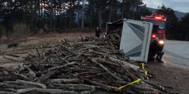 Karabük'te trafik kazaları: Yaralılar var