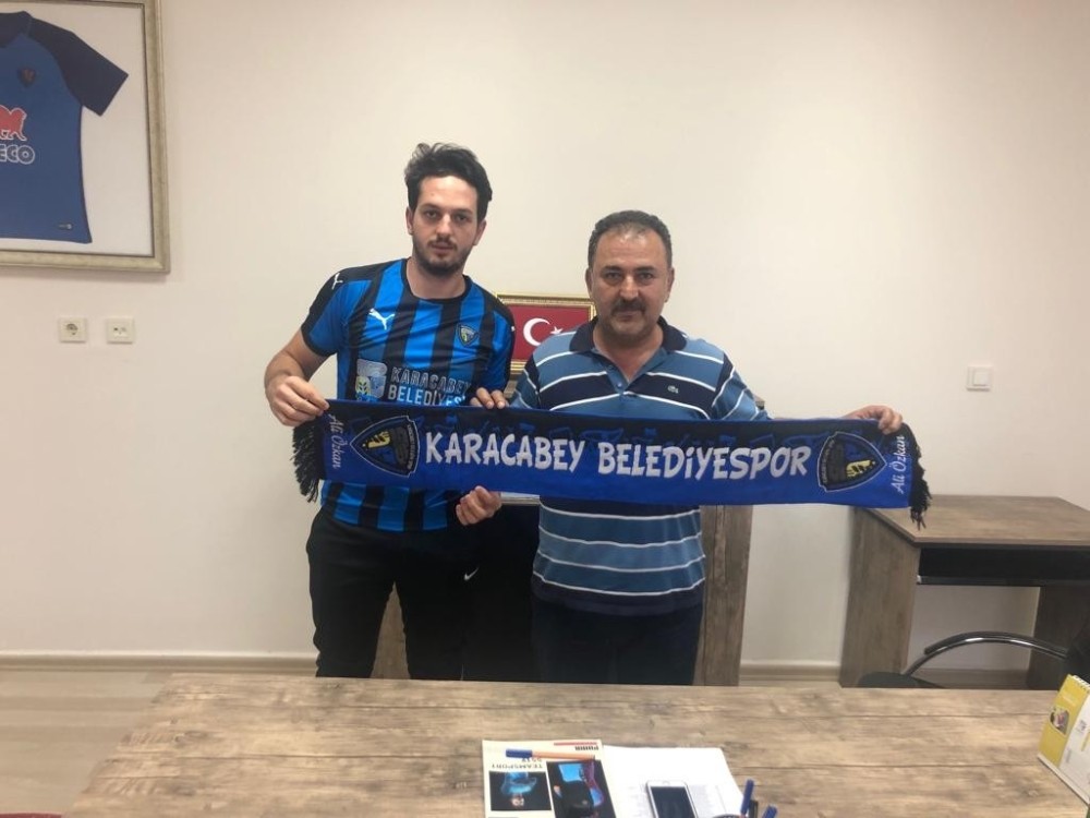 Karacabey Belediyespor transfere doymuyor 