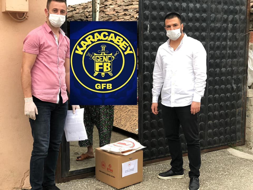 Karacabey Genç Fenerbahçeliler 1907 pide dağıttı 