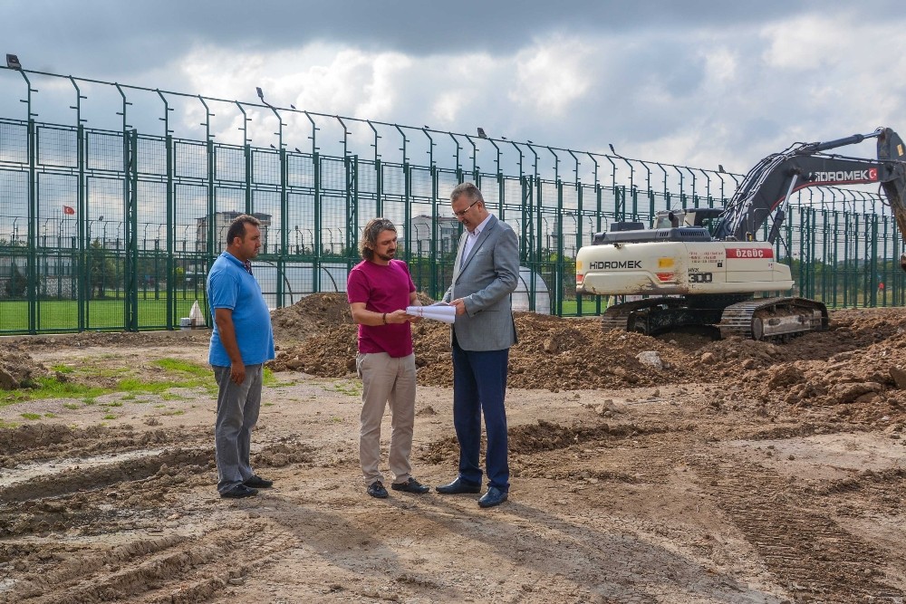 Karacabey’de kent estetiği için modernleşme çalışmaları tam gaz 