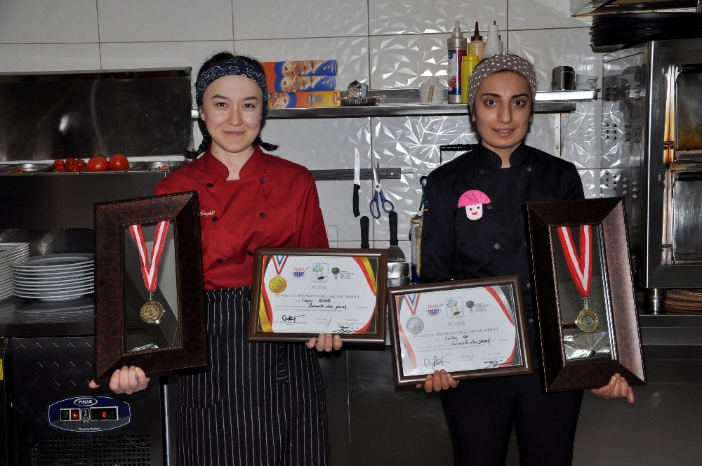 Karacabeyli genç aşçılardan büyük başarı 