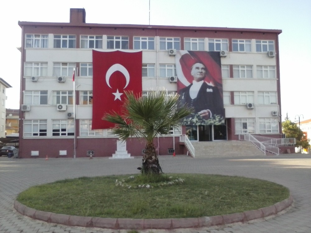 Karacasu Kaymakamlığı gençleri göreve davet etti 