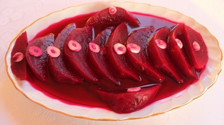 Karaciğeri temizliyor ve koruyor