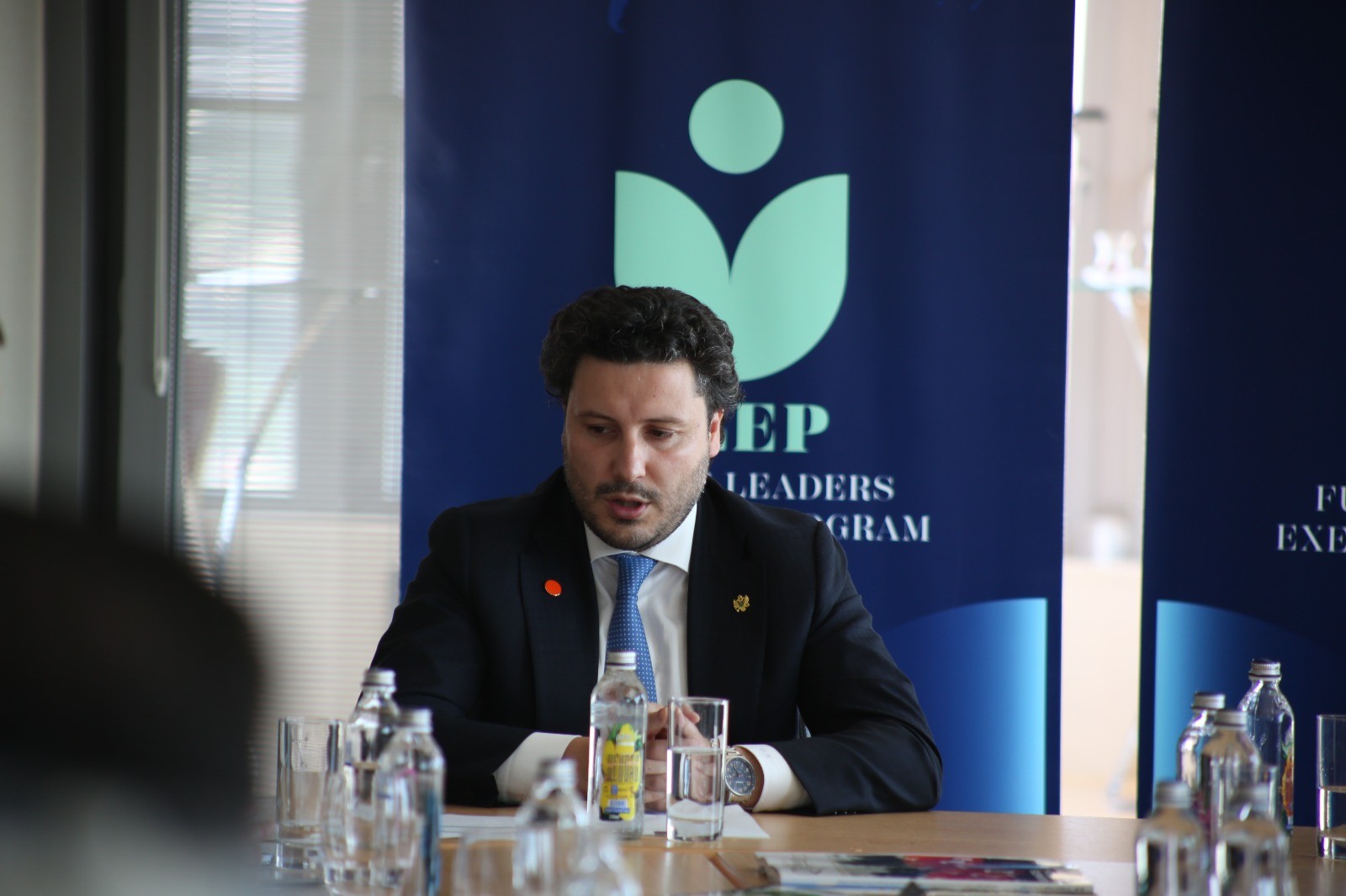 Karadağ Başbakanı Abazoviç’tem Başkan Erdoğan’a büyük övgü