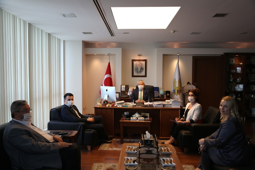Karadağ heyeti ETSO’yu ziyaret etti 