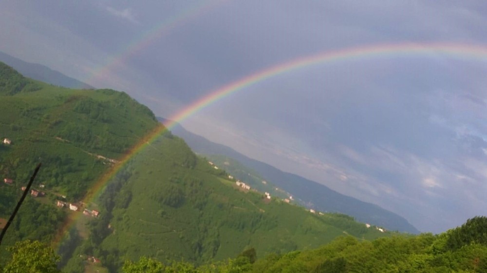 Karadeniz’de çifte gökkuşağı güzelliği 
