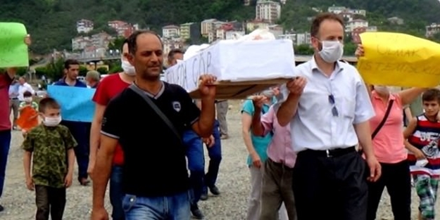 Karadeniz'de fıkra gibi eylem