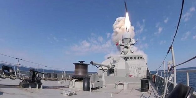 Karadeniz'de sıcak saatler! Rusya füzeyi ateşledi