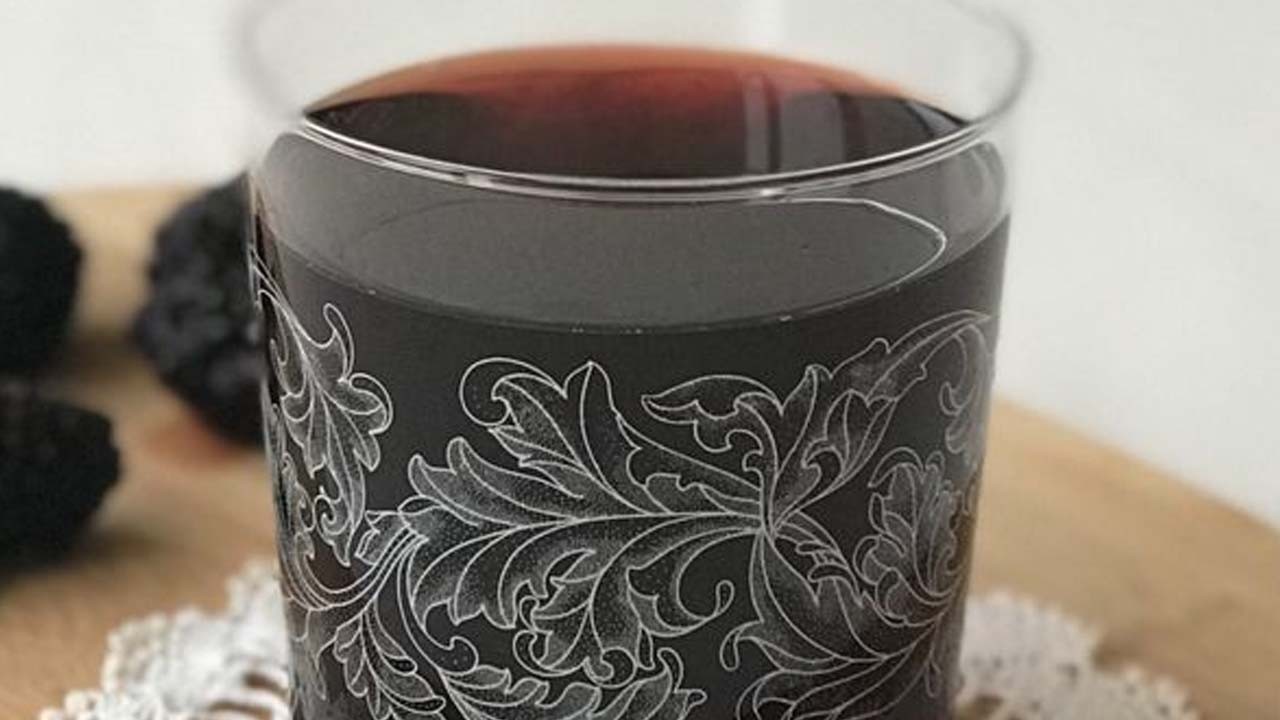 Karadut şerbeti ( Muhteşem): Karadut şurubu tarifi, nasıl yapılır? Faydaları