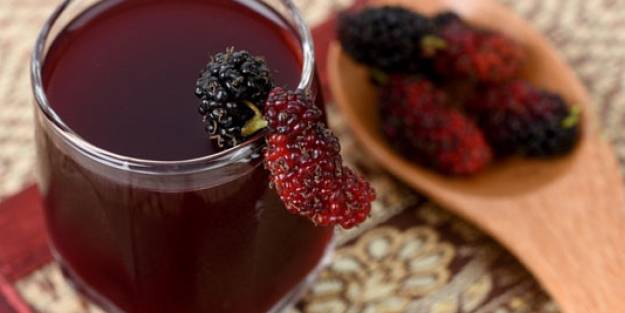 Karadut suyunun faydaları neler? Karadut nasıl tüketilir?