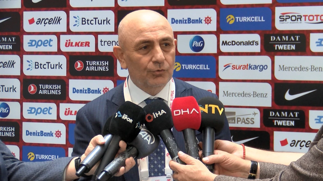 Karagümrük başkanı stadı terketti! "Böyle hakem mi olur?"