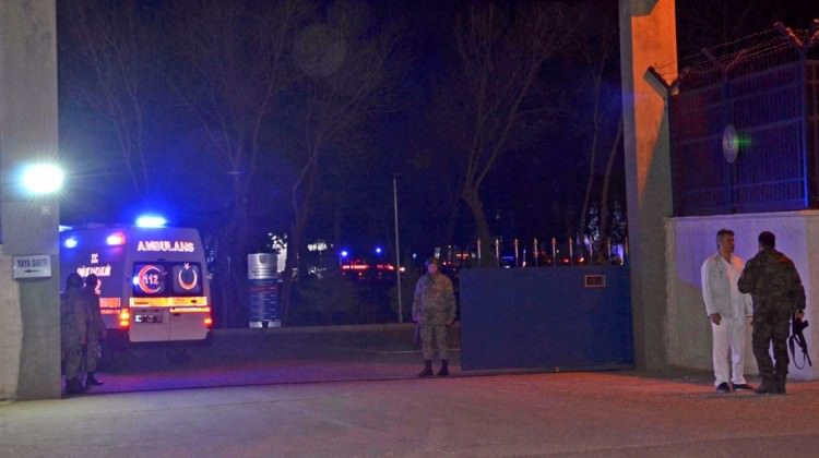Karakola alçak saldırı! 3 şehit, 24 yaralı