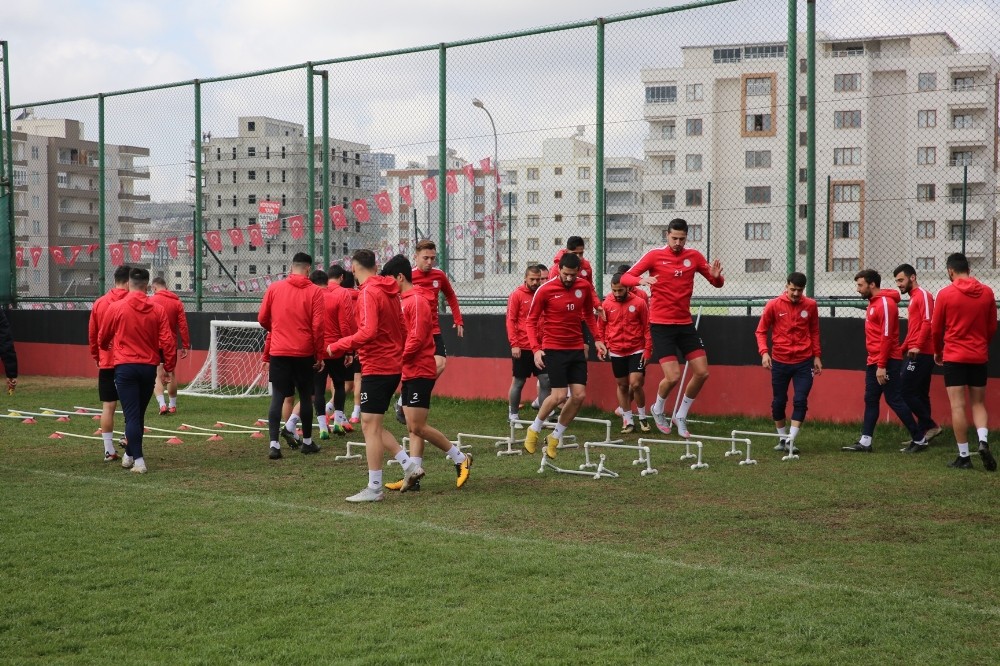 Karaköprü Belediyespor Artvin Hopa’yı ağırlayacak 