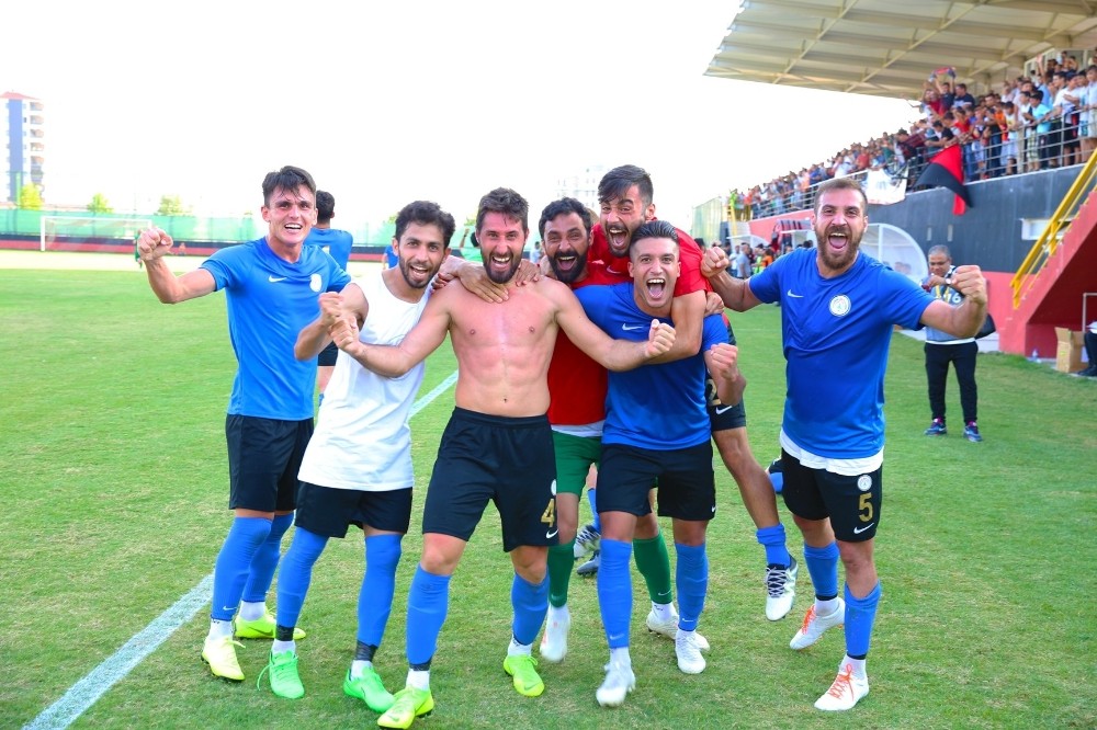 Karaköprü Belediyespor son dakikada güldü 