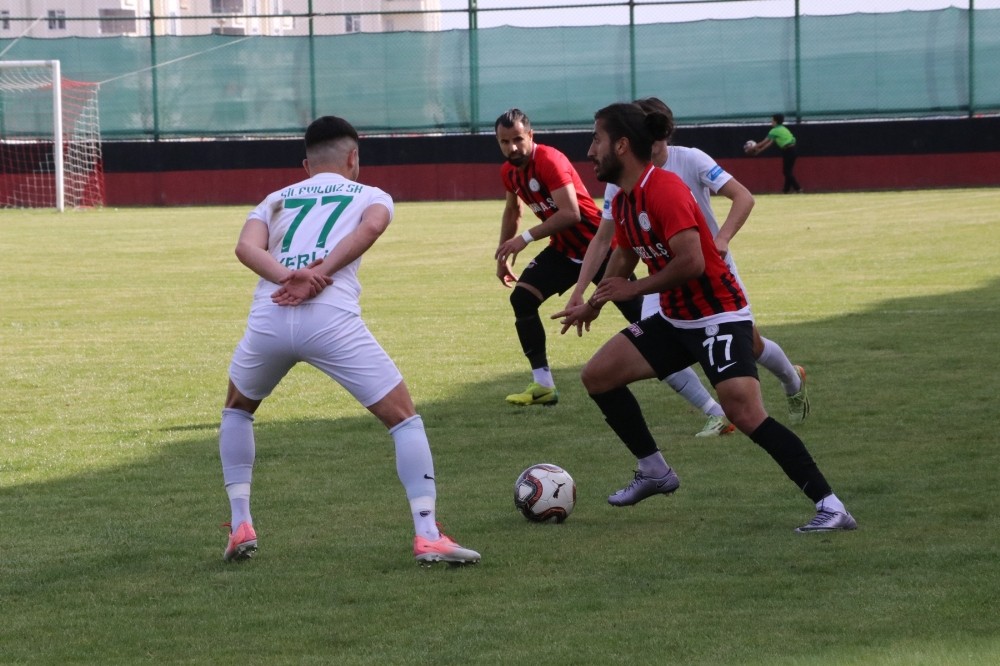 Karaköprü Belediyespor üç puanı tek golle aldı 