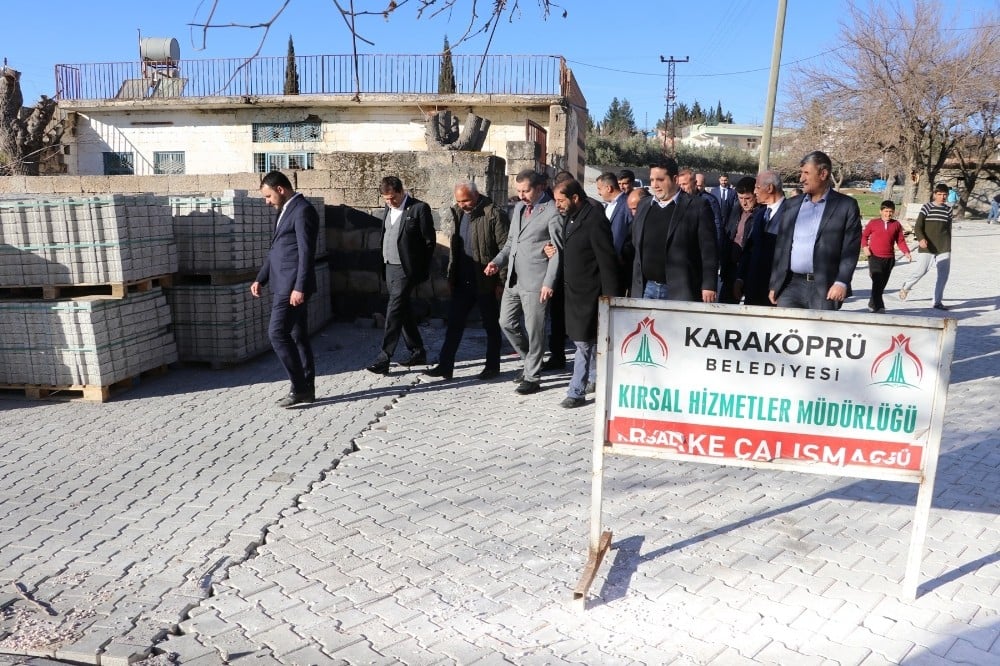 Karaköprü kırsalında parke çalışması 