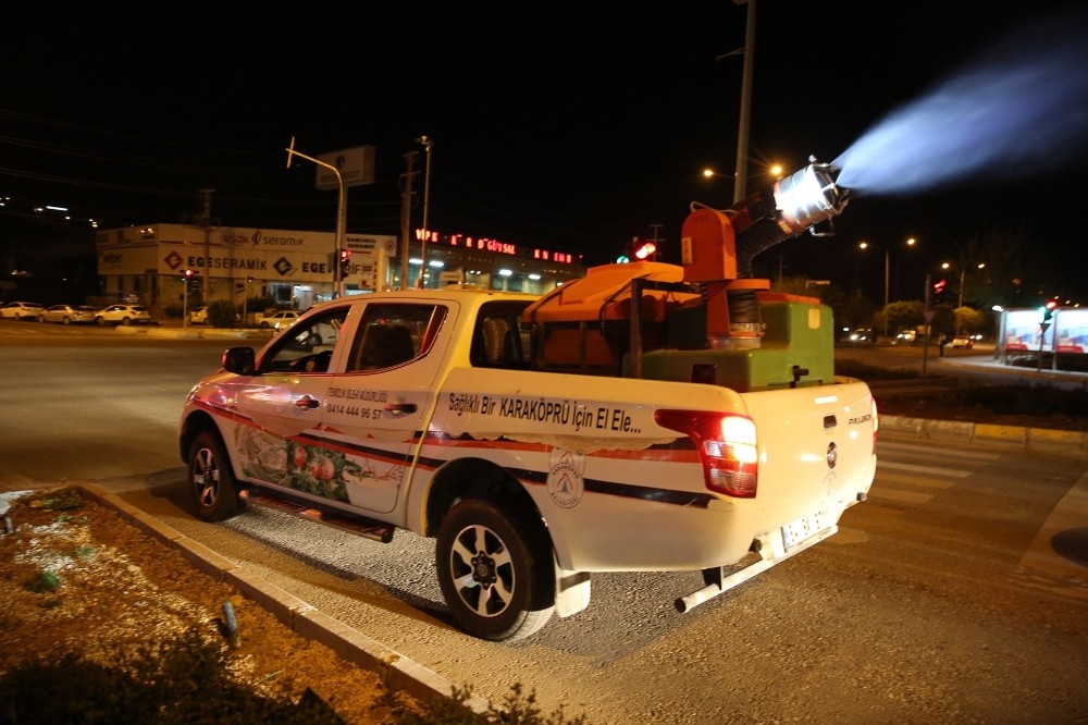 Karaköprü’de gece ilaçlaması aralıksız sürüyor 