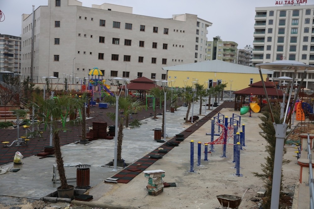 Karaköprü’de park çalışmaları sürüyor 