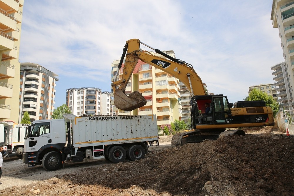 Karaköprü’de yol ağı genişliyor 