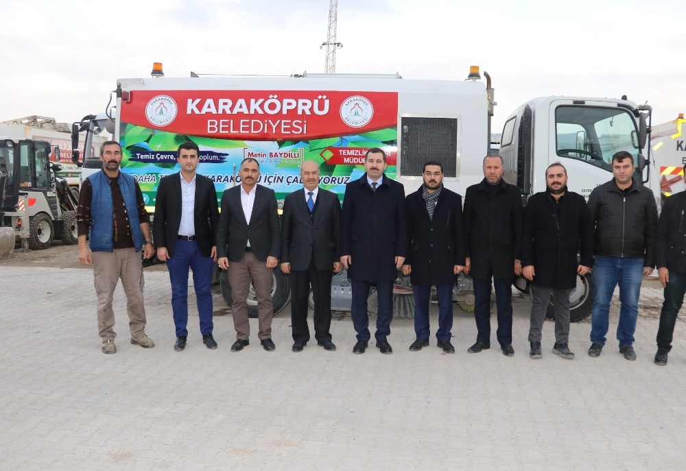 Karaköprü’ye yeni temizlik aracı 