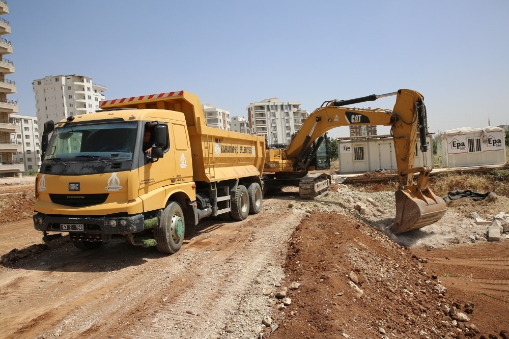 Karaköprü’ye yeni yollar kazandırılıyor 