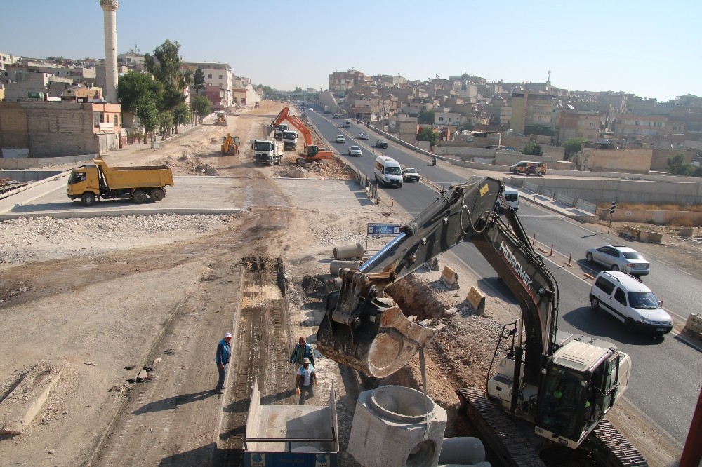 Karakoyun köprülü kavşakta çalışmalar hızlandırıldı 