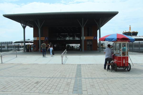 Karaköy'ün yeni iskelesinden ilk sefer yapıldı
