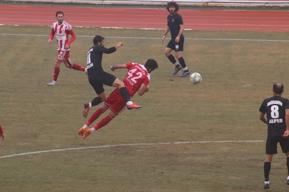 Karaman Belediyespor üç puanı 4 golle aldı 