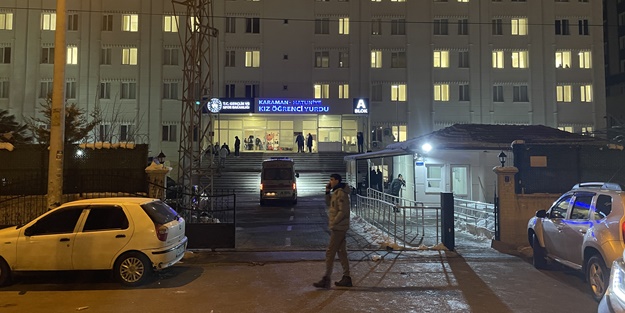 Karaman'a getirilen depremzedeler KYK yurtlarına yerleştiriliyor