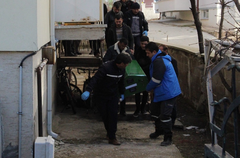 Karaman’da 23 yaşındaki genç, yatağında ölü bulundu 
