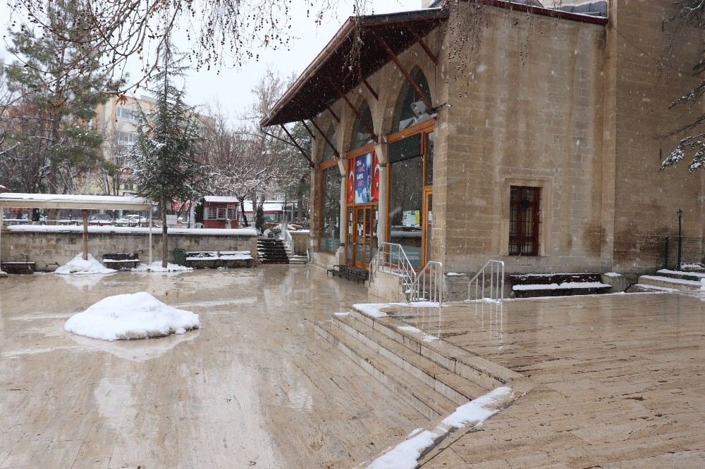 Karaman’da 501 cami boş kaldı 