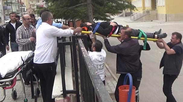 Karaman'da bıçaklanan çocuk, bahçe kapısı kilitli olunca...