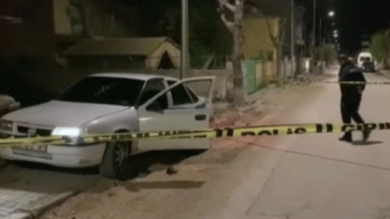 Karaman'da bıçaklandıktan sonra hastaneye giderken kaza yaptı!